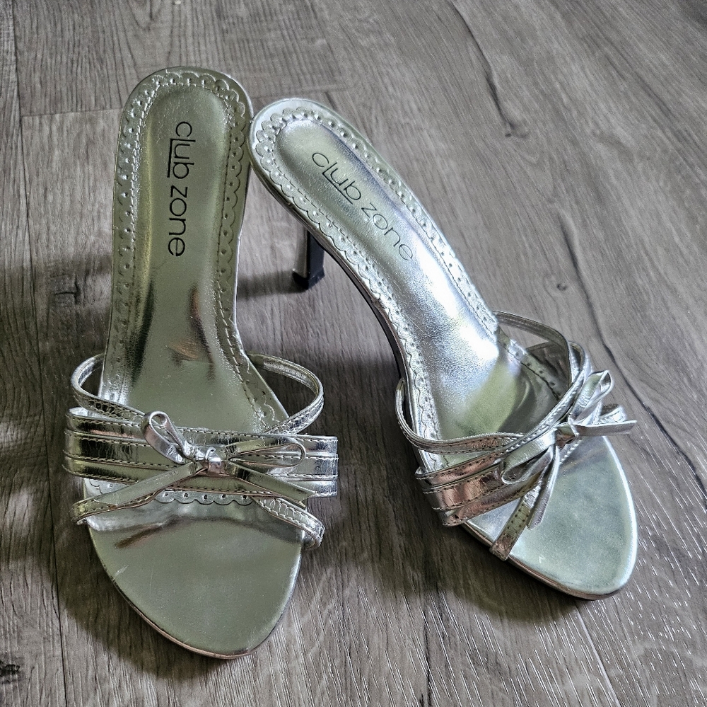 Silver High Heels Sz 6